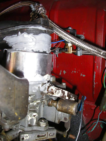 air filter arms fitting onto the LPG mixers on top of the carburettors